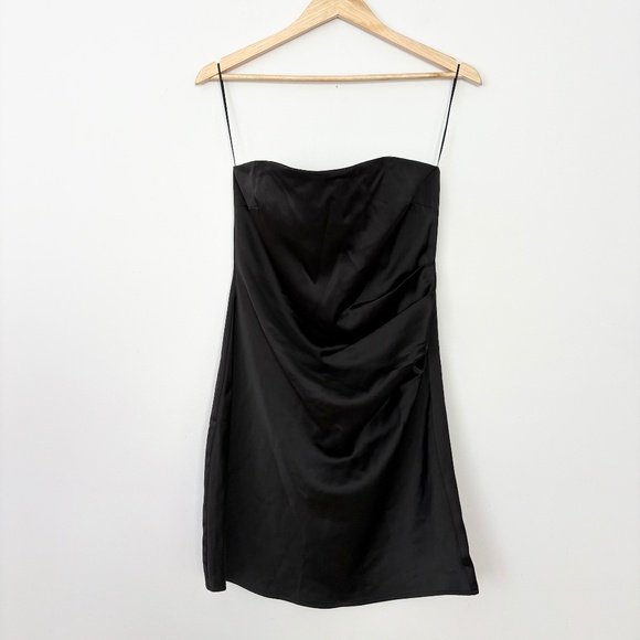 WAYF Kenny satin strapless mini dress - Picture 2 of 6